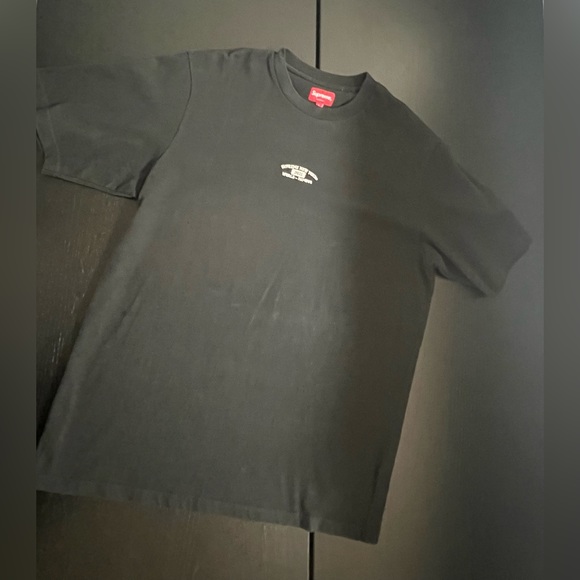 SUPREME Black Cotton Embroidered Logo Mens Tee Sz L - Picture 2 of 3